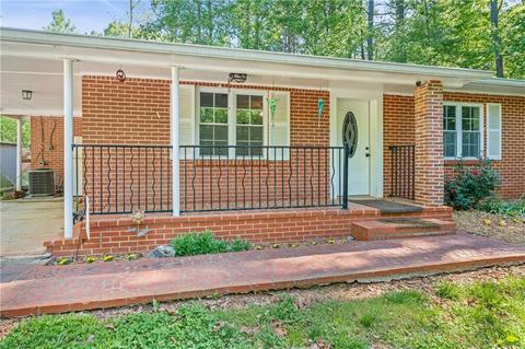 11716 Highway 136 Rd W, Talking Rock, GA 30175