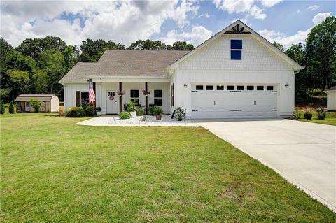 384 Peachtree Ln SE, Calhoun, GA 30701