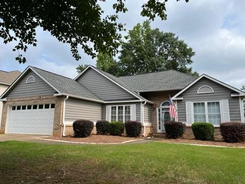 121 Eagle Glen Dr, Woodstock, GA 30189