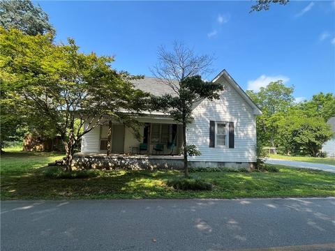 6193 NE Collins St NE, Covington, GA 30014
