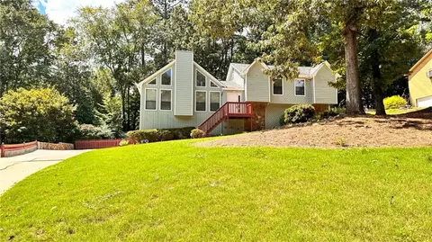 2821 Pine Cone Ln, Duluth, GA 30096