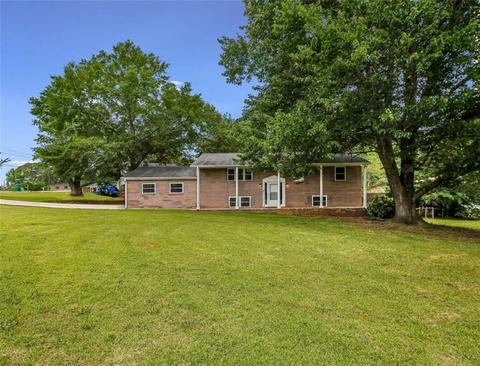 5757 Dunwoody Dr, Forest Park, GA 30297