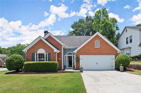 6000 Amber Leaf Dr, Roswell, GA 30076