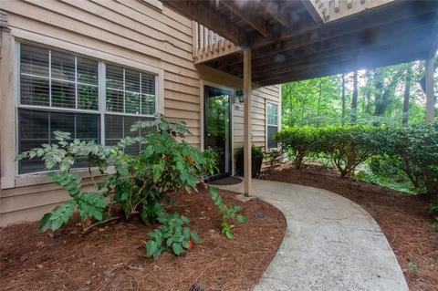 1352 N Crossing Dr NE, Atlanta, GA 30329