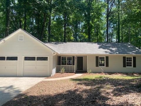 410 Walnut Dr, Woodstock, GA 30189