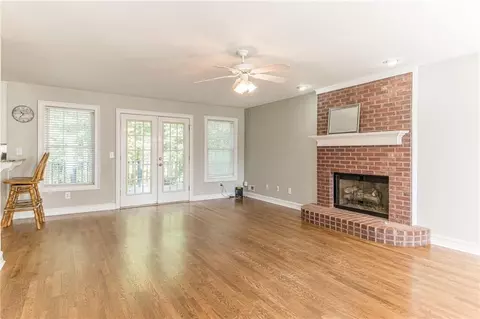 2098 Cluster Ln, Grayson, GA 30017 photo 4