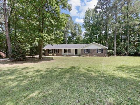 86 Fair Oaks Dr SE, Conyers, GA 30094