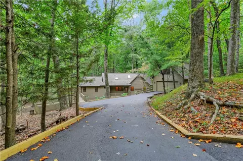 135 Windflower Dr, Big Canoe, GA 30143