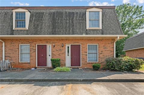 3730 Old Flowery Branch Rd #J7, Oakwood, GA 30566
