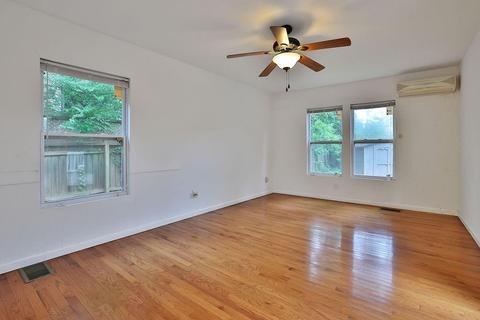 1968 Mendenhall St, Chamblee, GA 30341 photo 9