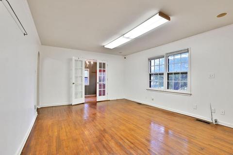 1968 Mendenhall St, Chamblee, GA 30341 photo 6