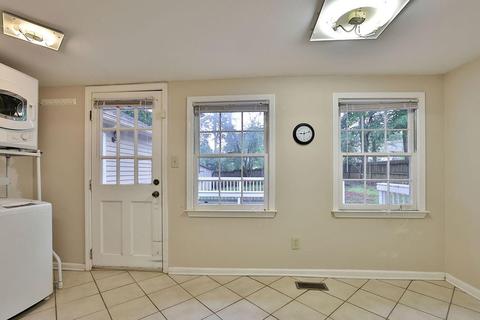 1968 Mendenhall St, Chamblee, GA 30341 photo 16