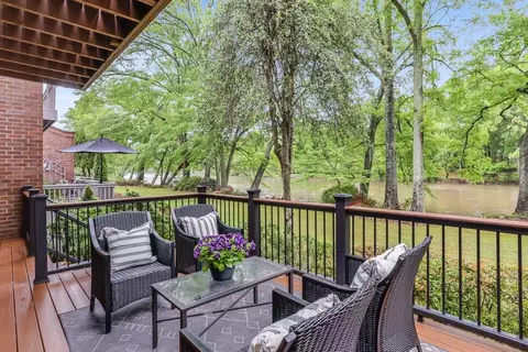 4034 Columns Dr SE, Marietta, GA 30067