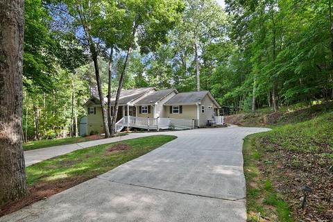 125 Focal Ct, Ellijay, GA 30540
