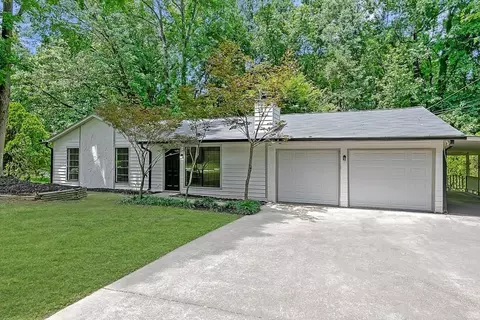 3076 Malvern Dr, Snellville, GA 30039