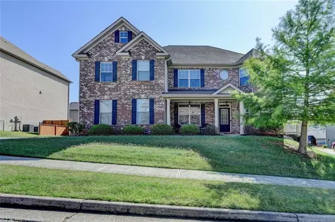 3742 Dragon Fly Ln, Loganville, GA 30052