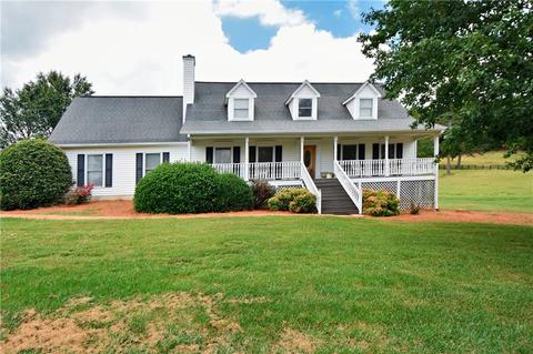 6611 Holly Springs Rd, Clermont, GA 30527