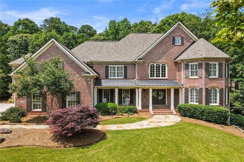 1430 Rolling Links Dr, Milton, GA 30004