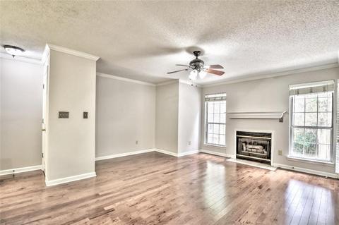 408 Granville Ct, Sandy Springs, GA 30328