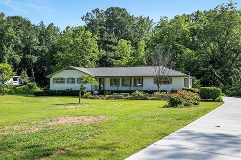 2606 Green Valley Dr, Norcross, GA 30071
