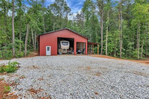 902 Duncan Rd, Commerce, GA 30530