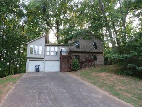 820 Moonlit Ln NW, Acworth, GA 30102