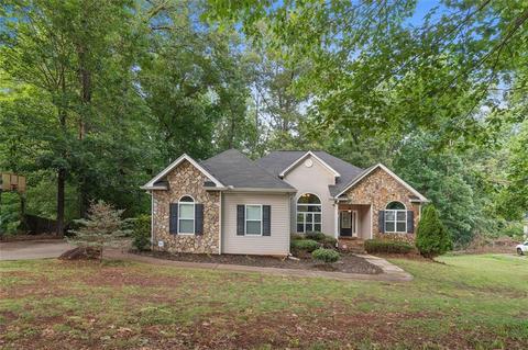 138 Sullivan Dr, Homer, GA 30547