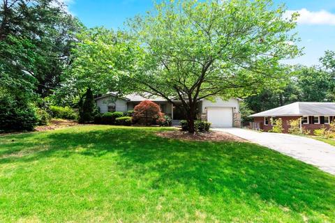 6370 N Hampton Dr, Atlanta, GA 30328