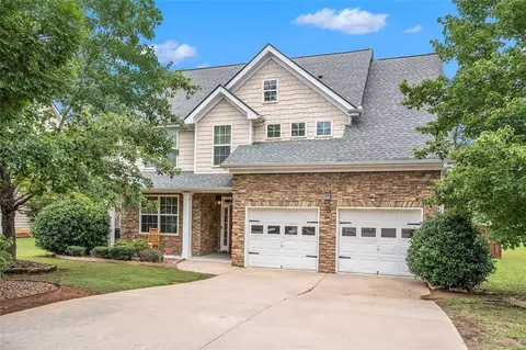 211 Lantana Dr, Locust Grove, GA 30248