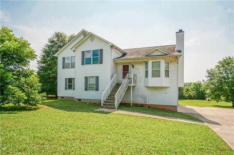 25 Martin Cir, Kingston, GA 30145