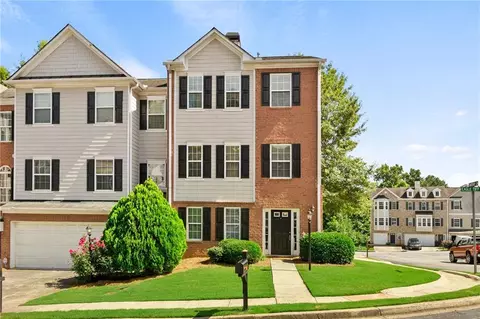 417 Eagle Tiff Dr, Sugar Hill, GA 30518