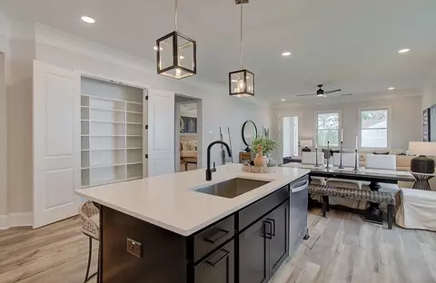 1683 Turnbridge Ln, Kennesaw, GA 30152