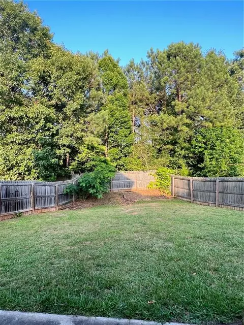 1649 Louisa Ct, Hampton, GA 30228 photo 4
