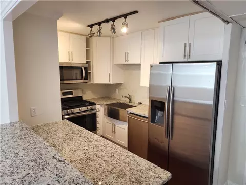 2965 Pharr Ct S #109, Atlanta, GA 30305