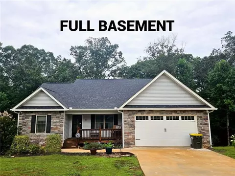 255 Wild Creek Dr, Demorest, GA 30535
