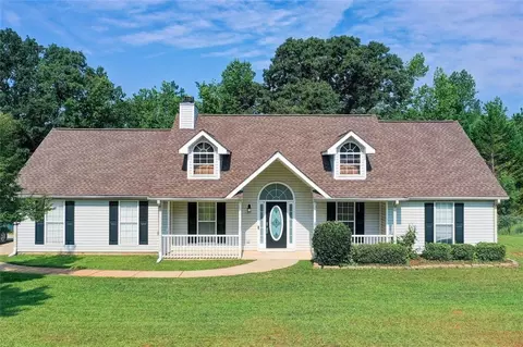 327 Harris Ave, Locust Grove, GA 30248