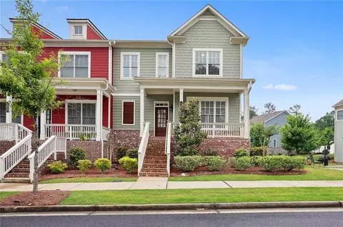 558 Suwanee Pass Trl, Suwanee, GA 30024