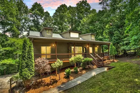 172 Crestview Dr N, Ellijay, GA 30540