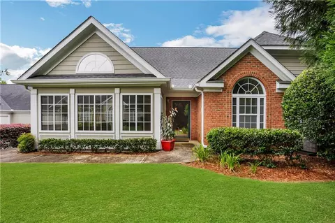 1000 Village Ln, Roswell, GA 30075