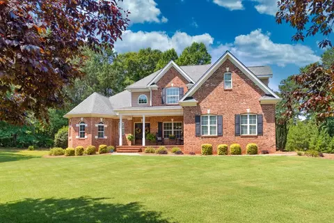 702 White Oak Trl, Monroe, GA 30655