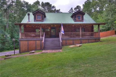 22 Wolf Pen Pass NE, White, GA 30184