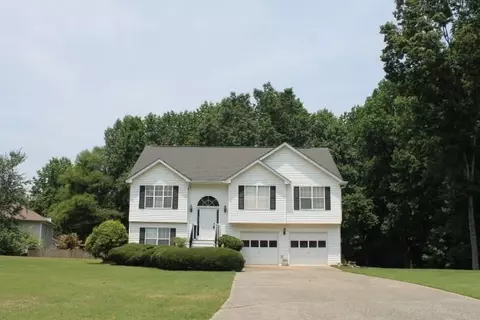 7135 Pinecone Way, Cumming, GA 30028