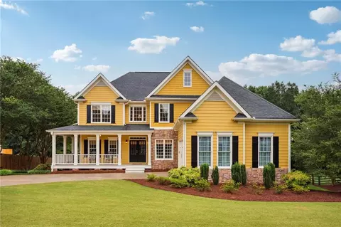 8915 Forest Path Dr, Gainesville, GA 30506