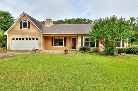 3481 Brookview Dr, Loganville, GA 30052