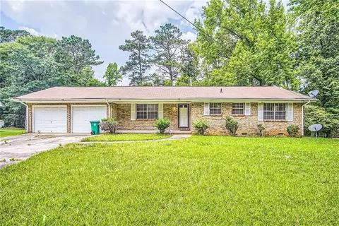 2192 Seven Oaks Cir, Conley, GA 30288