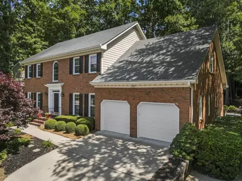 10675 Tuxford Dr, Alpharetta, GA 30022