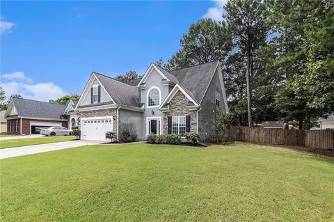 130 Laurel Springs Dr, Mcdonough, GA 30253