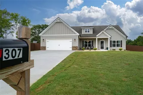 307 Raymone Ct, Carrollton, GA 30117
