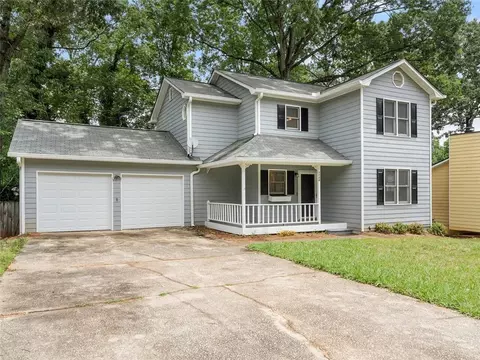 5586 Boggs Dr, Stone Mountain, GA 30087