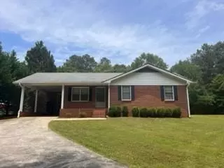 998 Park St, Loganville, GA 30052